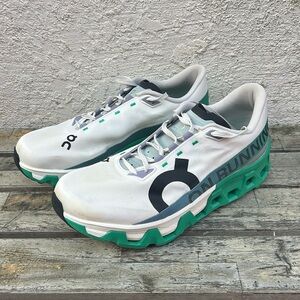 On Men’s Cloudmonster Hyper Running Shoe - size 12